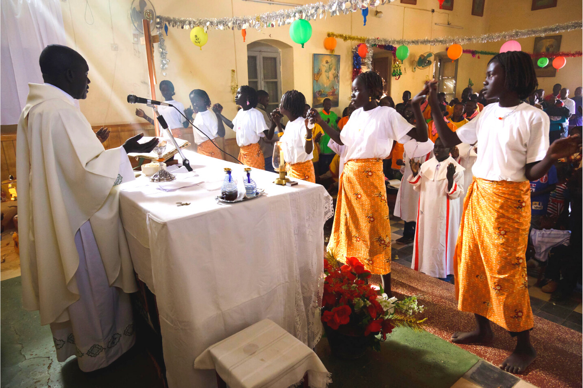 dec 21 celebrating christmas as christs community photo by united nations photo christmas in darfur south sudan from flickr